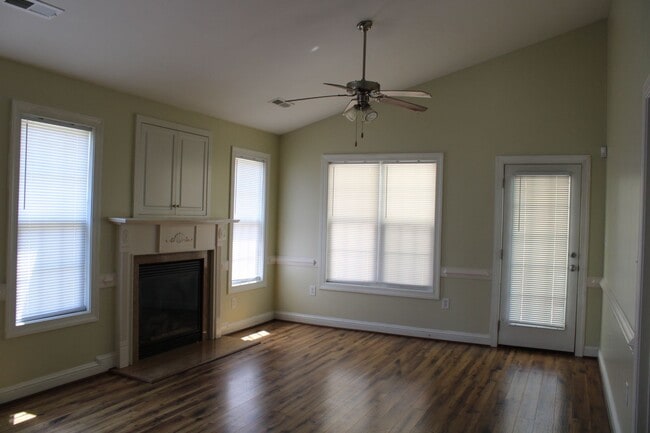 Building Photo - 4325 Blazing Star Ln NW