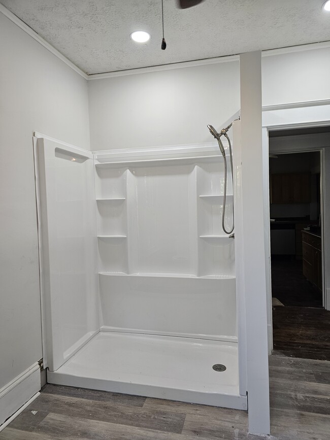 Building Photo - 920 N Church St