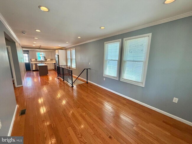 Building Photo - 4020 Grant St NE