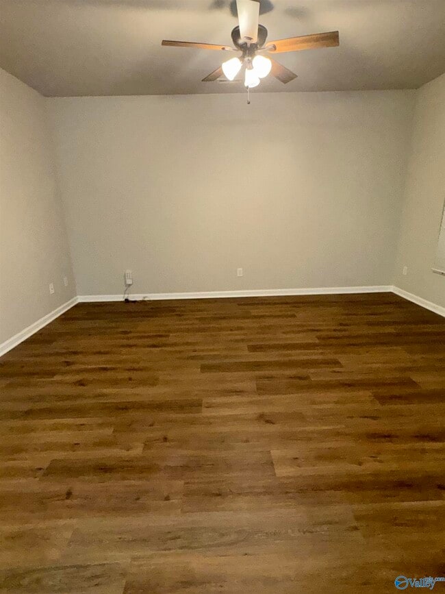 Building Photo - 115 Oak Terrace Ln