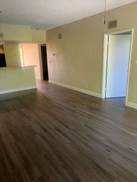 Building Photo - 8284 NW 24th St