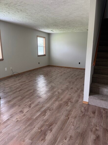 Building Photo - 453 Magnolia Ln