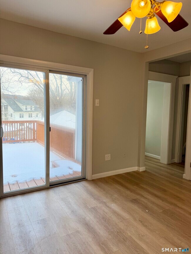 Building Photo - 40 Bassett St