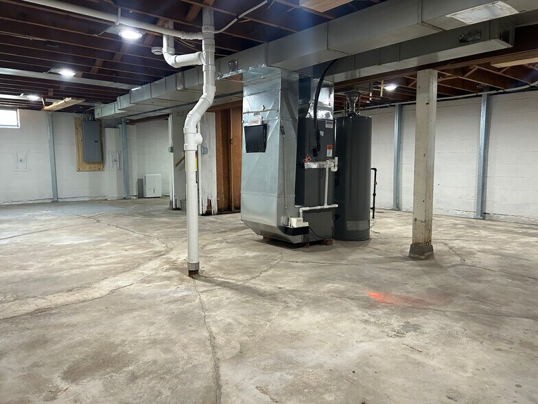 Building Photo - 540 3rd St