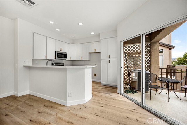 Building Photo - 932 S Country Glen Way