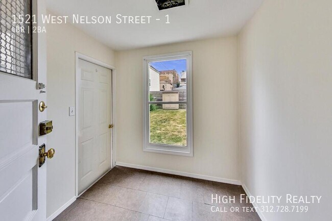 Building Photo - 1521 W Nelson St