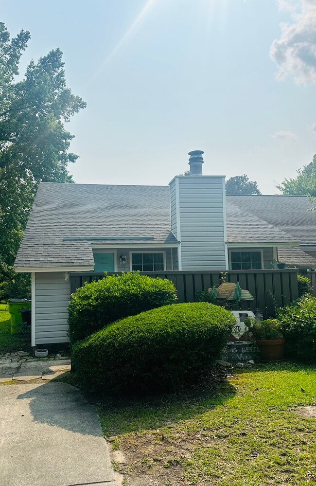 Building Photo - 17A Masters Ct Dr