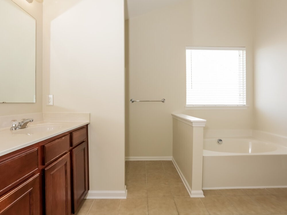 Building Photo - 6908 Sequoia Hills Dr