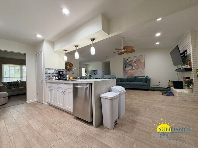 Building Photo - 102 Tanglewood Ct