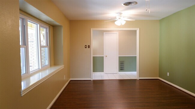 Building Photo - 10514 Haddington Dr