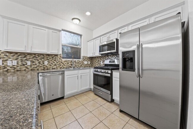 Building Photo - 13150 Lawsons Creek Ln