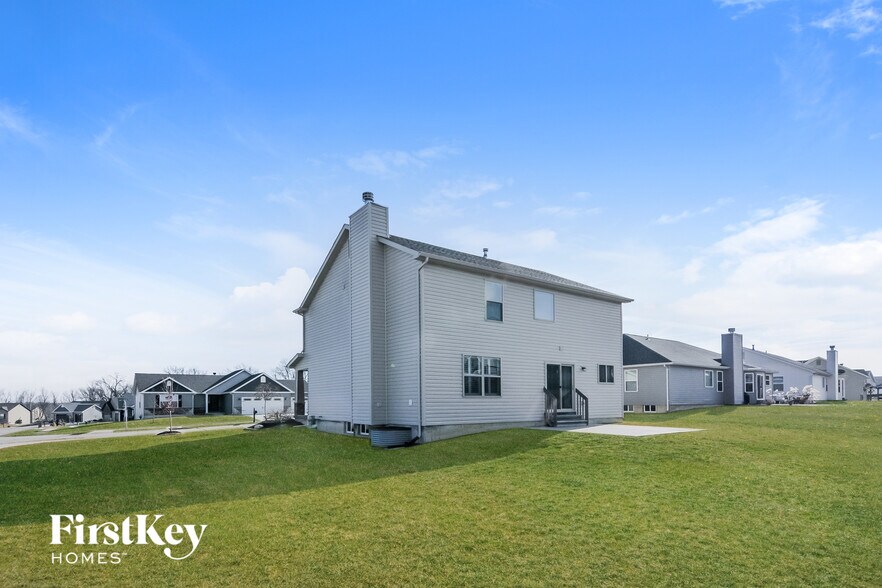 Building Photo - 678 Lost Canyon Blvd