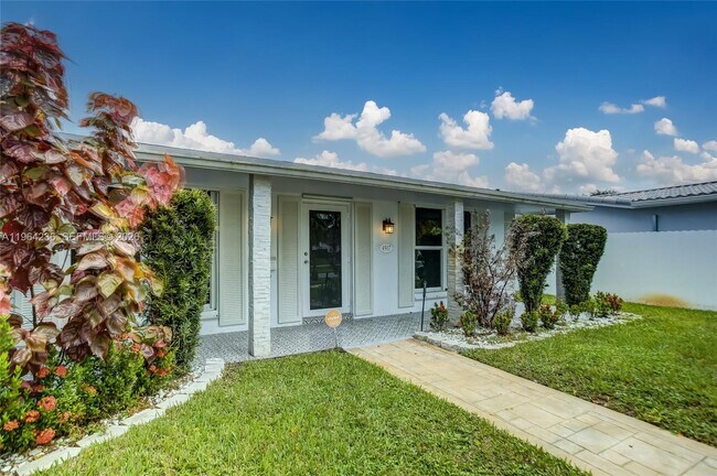 Building Photo - 4917 W Park Rd