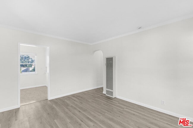 Building Photo - 1042 Sonora Ave