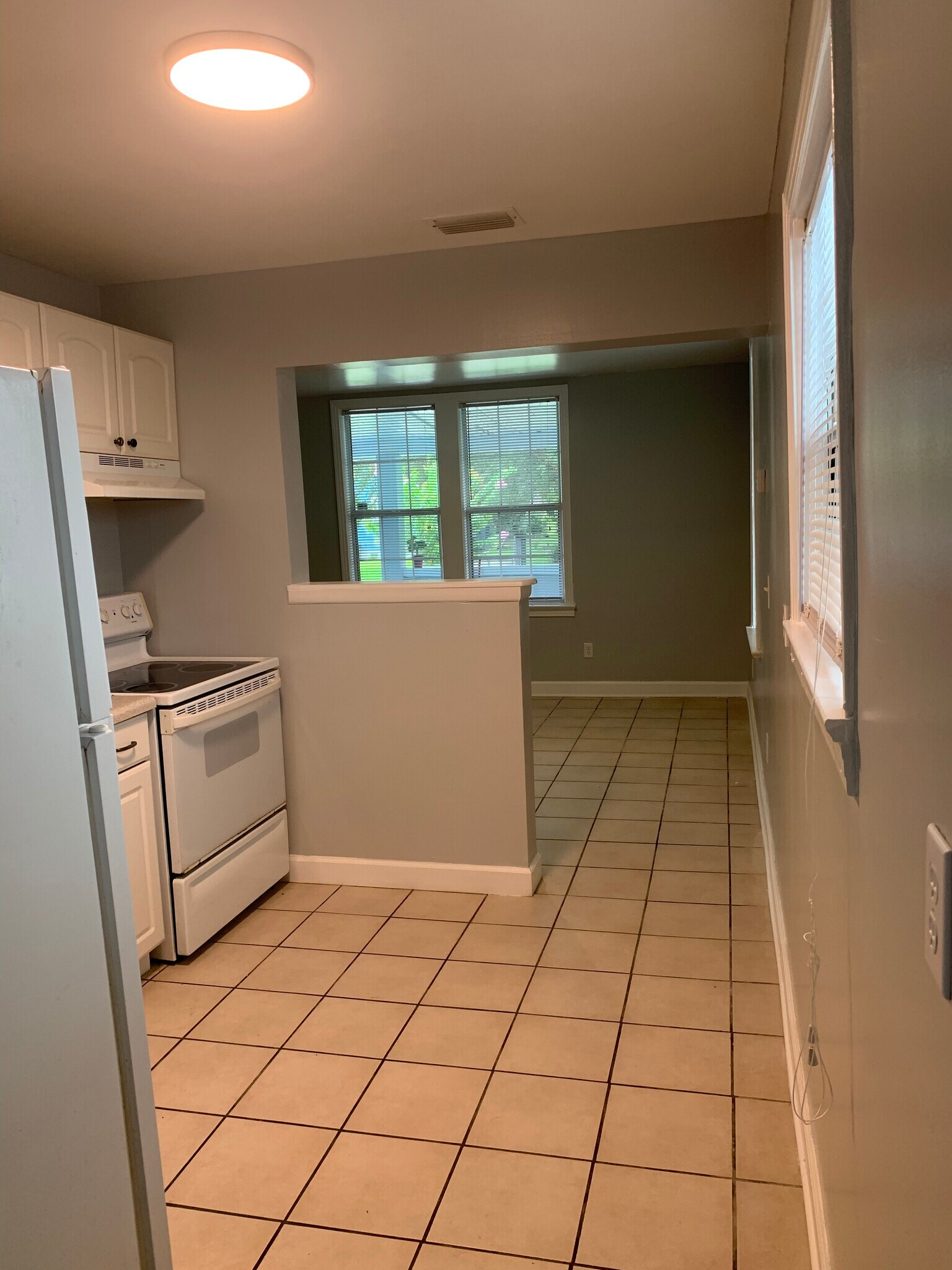 Open floor plan - 2327 Ernest St