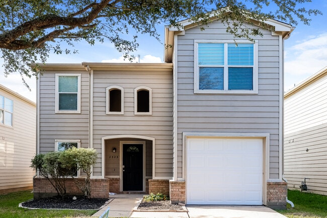 Building Photo - 2323 Emory Knoll Dr