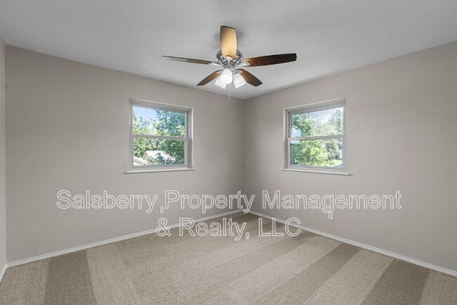 Building Photo - 3620 Harwood Ct