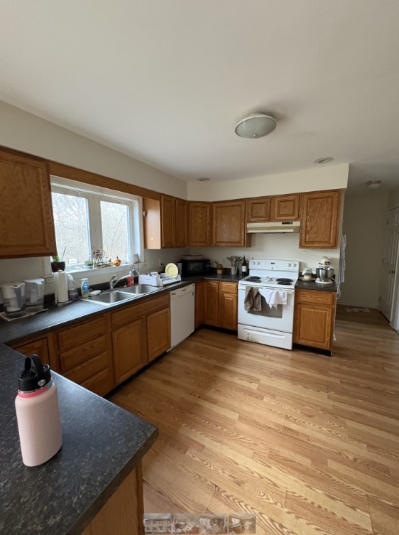 Building Photo - 298 Belchertown Rd