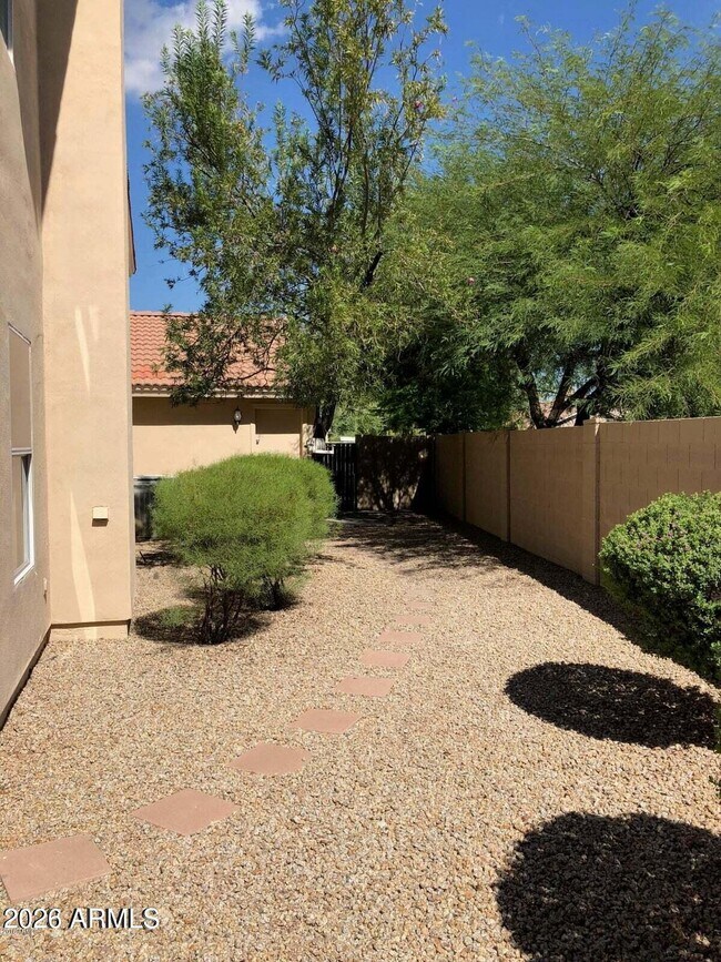 Building Photo - 3169 E Desert Flower Ln