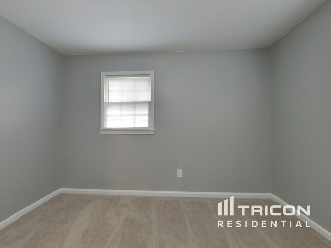 Building Photo - 4124 Lauada Dr