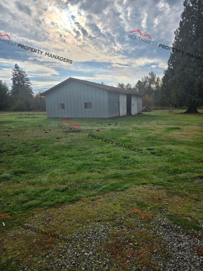 Building Photo - STATUS: *RENTED* |  R255E | $2850 ( FARM PROPERTY- LIVESTOCK WELCOME)
