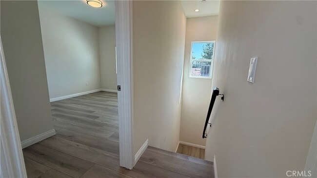 Building Photo - 3657 Mountain View Ave