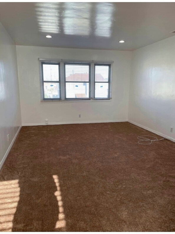 Living Room - 10045 S Wilton Plz