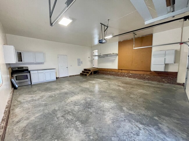 Building Photo - Gorgeous One of a Kind Home! - Available Now!