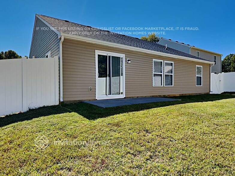 Building Photo - 1307 Perga Ct