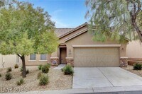 Building Photo - Gorgeous Southern Highlands 3 bedroom + loft and office with a sparkling pool!