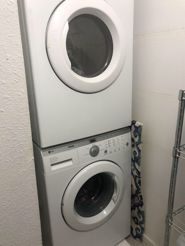 Building Photo - 3061 Reed Avenue - 3