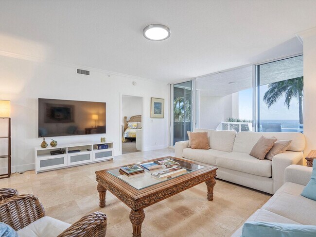 Building Photo - 3200 N Ocean Blvd