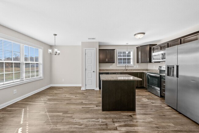 Building Photo - 1062 Whitney Dr