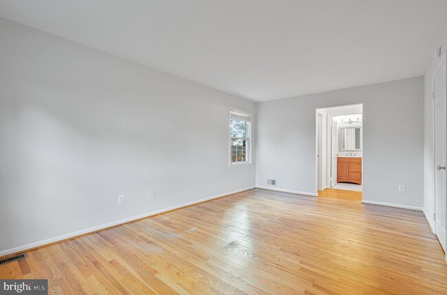 Building Photo - 8423 Hunt Valley Dr