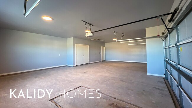 Building Photo - 218 Olde Ml Ct