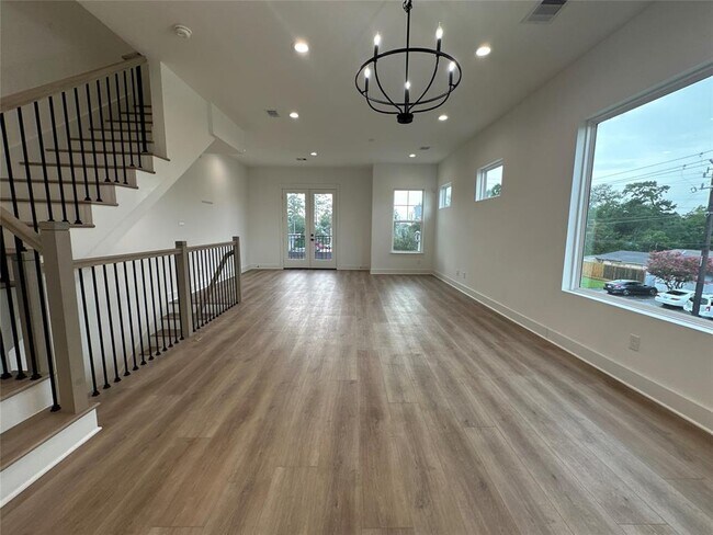 Building Photo - 2828 Versailles Oak Ln
