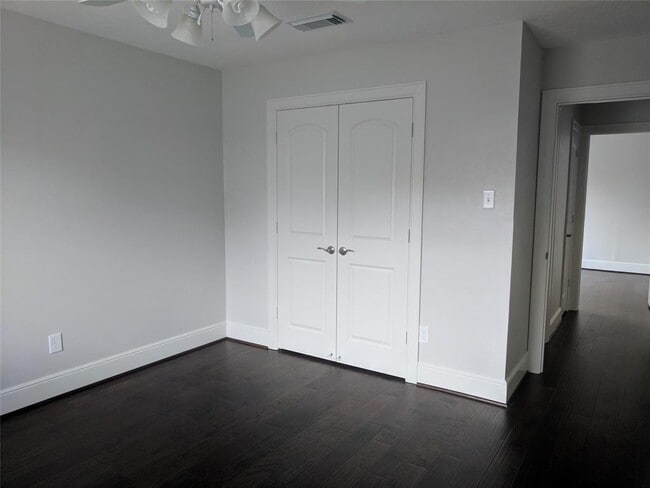 Building Photo - 2915 High Canyon Ct