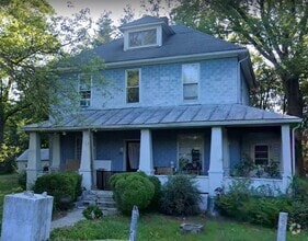 Building Photo - Ideal Location in Harpers Ferry – Minutes ...