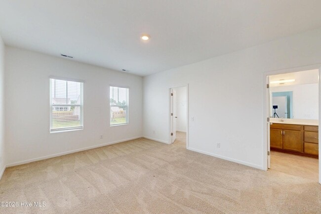 Building Photo - 154 Caulfield Rd