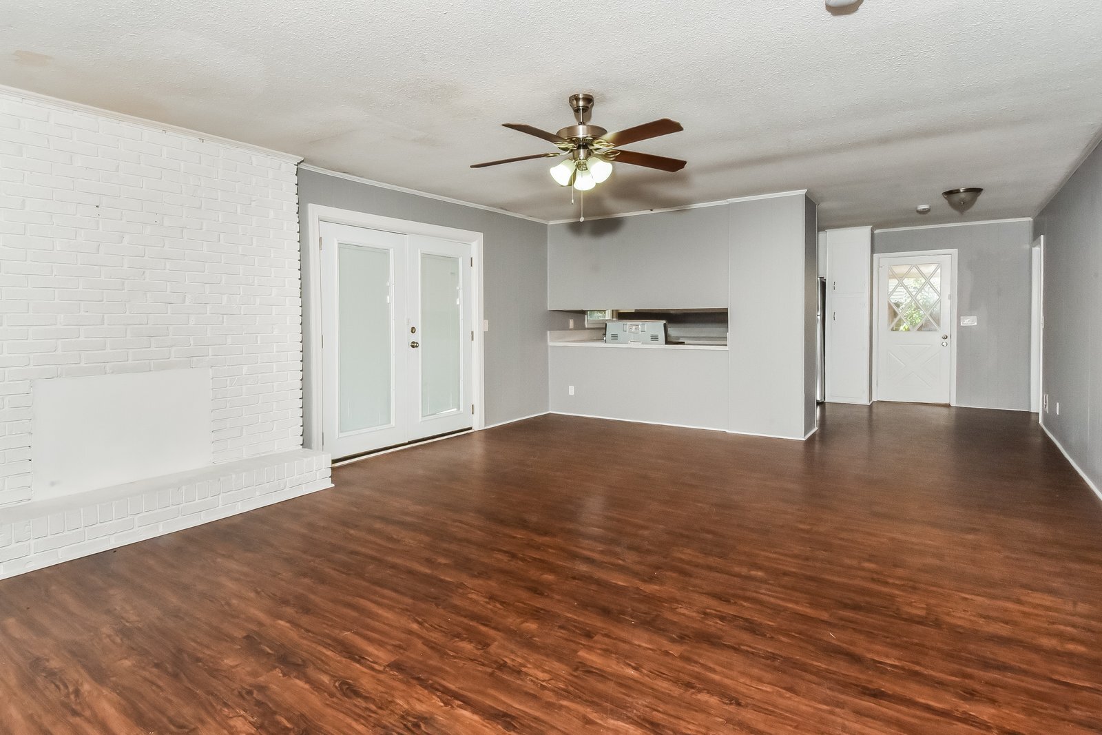 Building Photo - 135 Latonea Dr