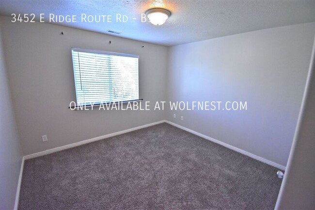 Building Photo - Breathtaking 3 Bed Eagle Mountain Condo! N...