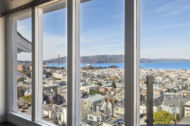 Building Photo - 2336 Broadway