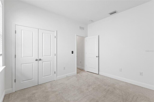 Building Photo - 33034 Sand Creek Dr
