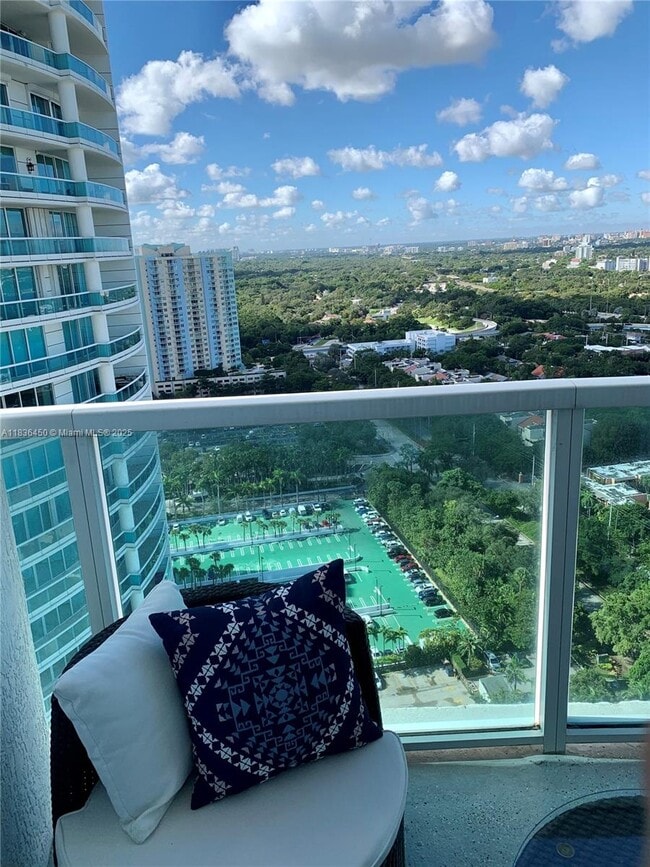Building Photo - 2101 Brickell Ave