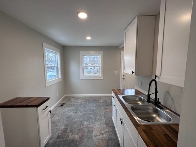 Building Photo - Fully Renovated 3BR Bungalow – Modern, Bright, Move-In Ready!