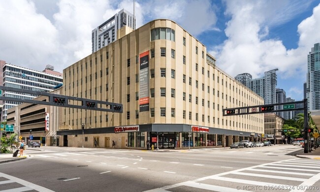 Building Photo - 150 SE 3rd Ave