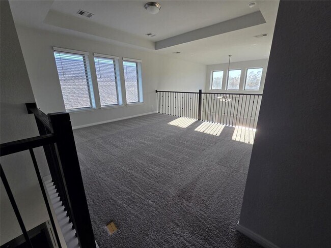 Building Photo - 221 Bauer Lp