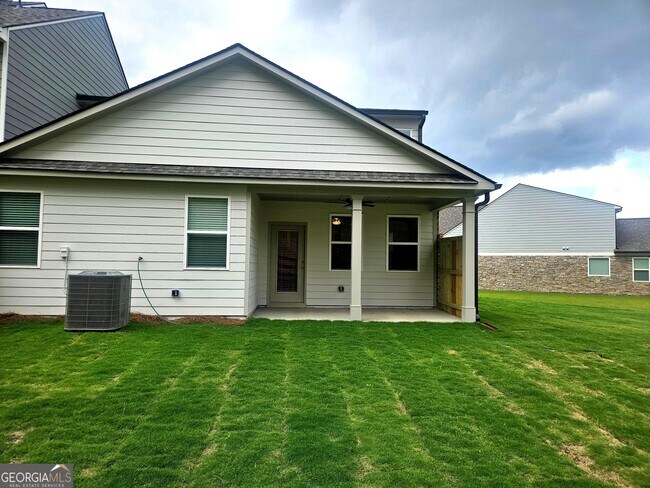 Building Photo - 16 Russet Wy