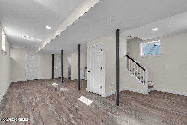 Building Photo - 1708 B St