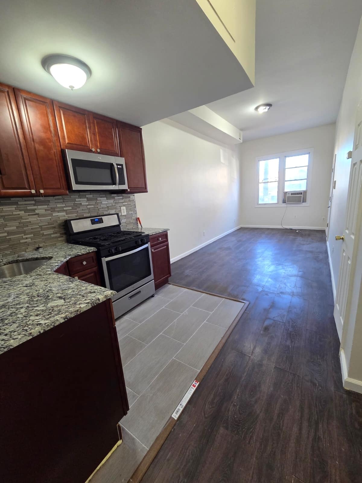 Building Photo - 167 Danforth Ave